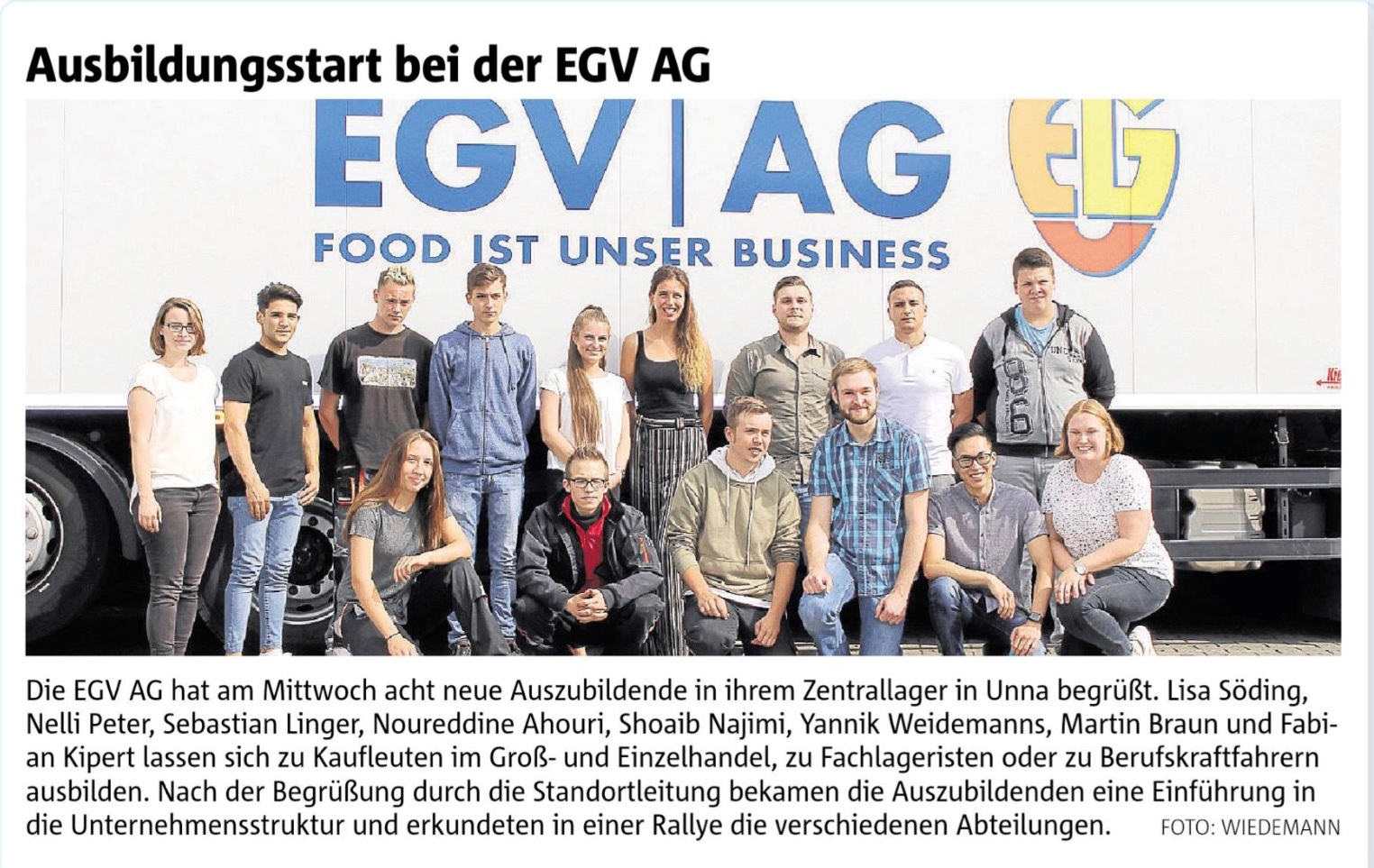 Ausbildungsstart bei der EGV AG: Ein Bild, das den Start der Ausbildung bei der EGV AG im Jahr 2018 zeigt, mit glücklichen Auszubildenden.